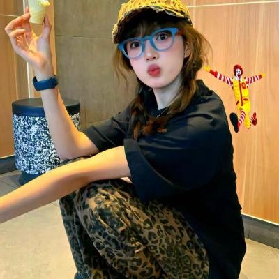 女子高中生
